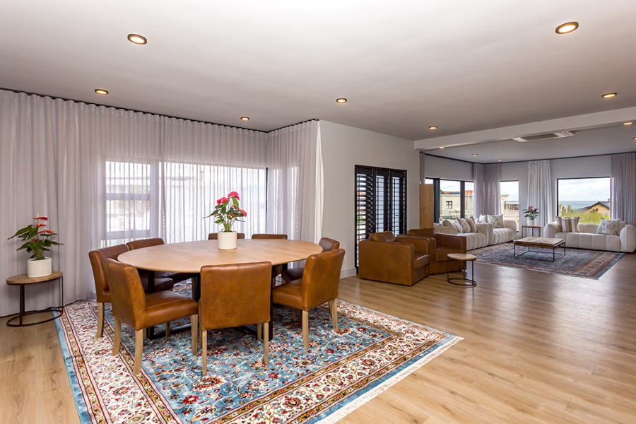 5 Bedroom Property for Sale in Bloubergstrand Western Cape